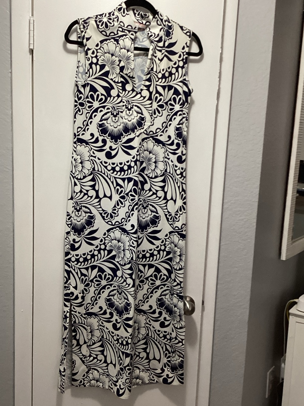 Jude Connally Navy and White Sleeveless Floral Maxi Dress With Pants